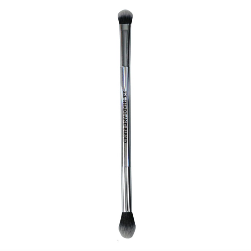F.A.R.A.H  22E SHADE AND BLEND BRUSH